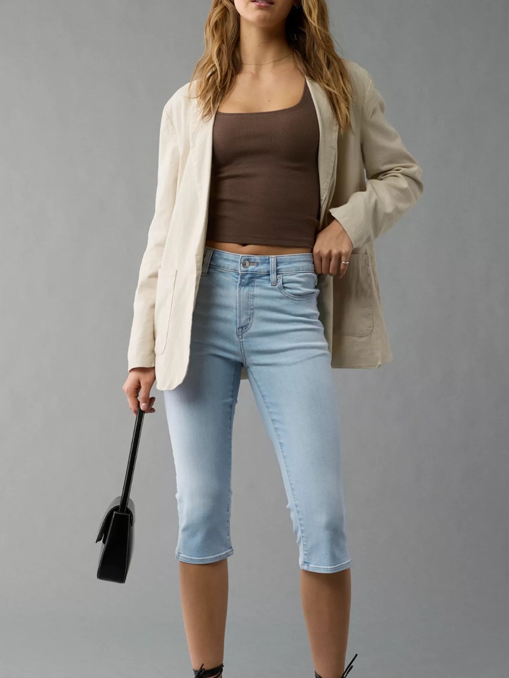 American Eagle Outfitters Light Blue Cropped Capri Jeans